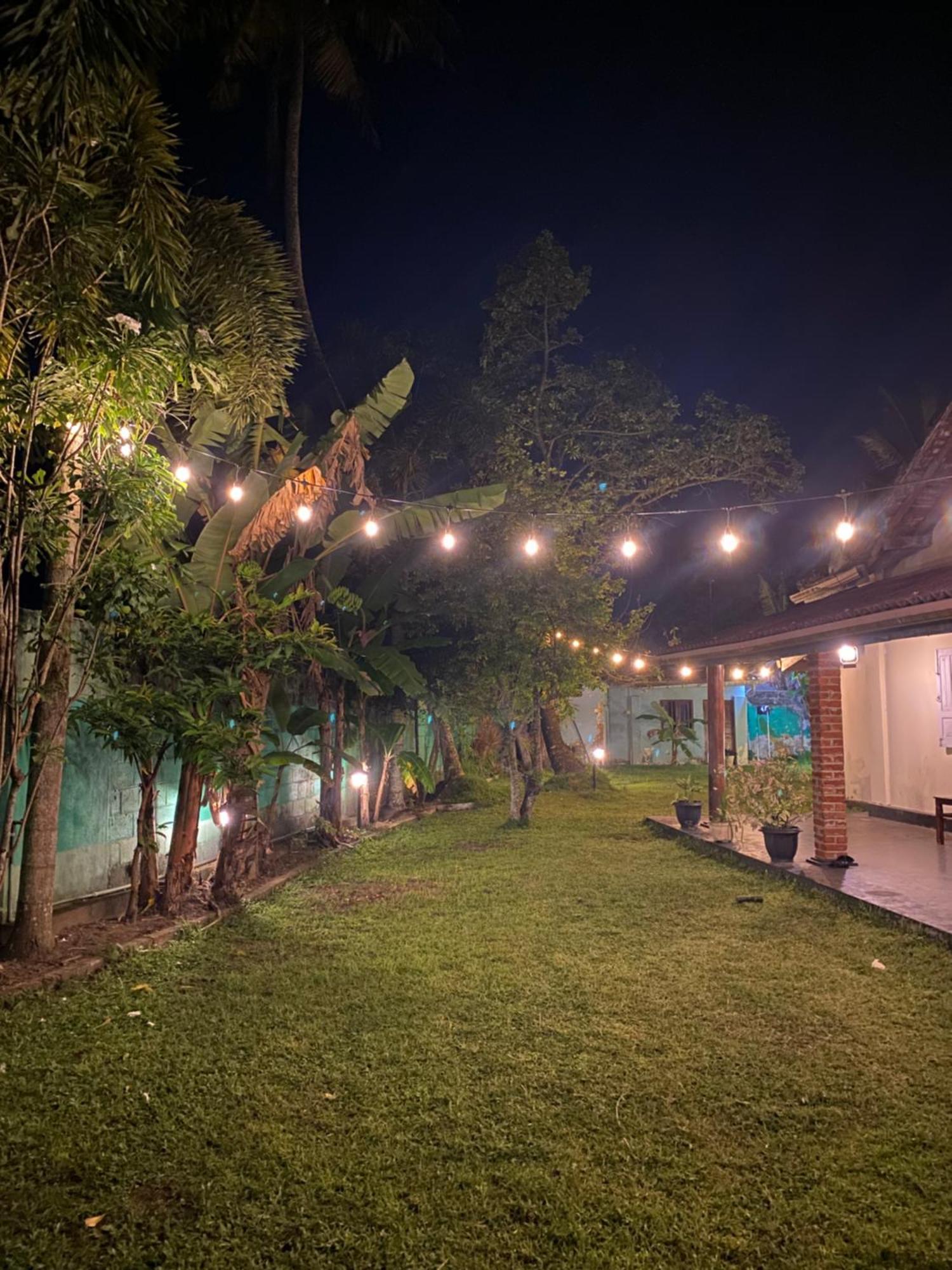 Happy Bunk Hostel Weligama Eksteriør bilde